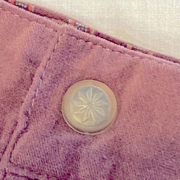 Athleta crushed velvet skirt. Size 6 very good condition. - Picture 13 of 14